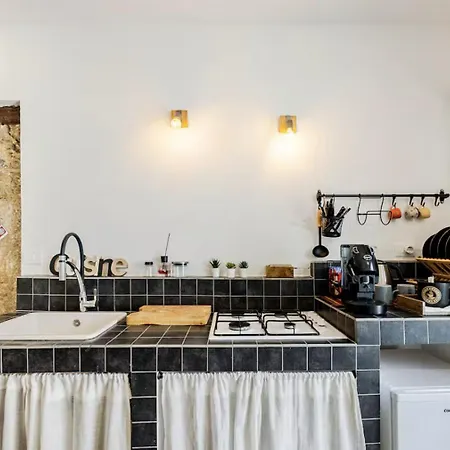 Free Parking - La Corte House 55 *